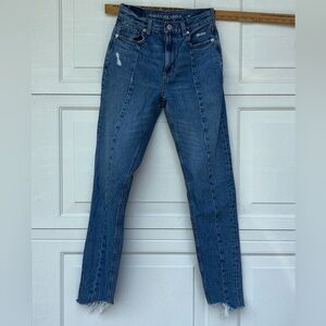 American Eagle Vintage High Rise Straight Leg Jeans 
Size US 00 Long